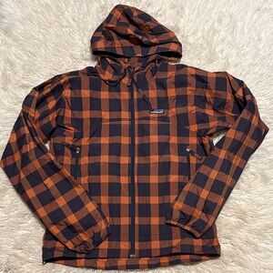 Patagonia Men's Bold Orange and Black Windbreaker